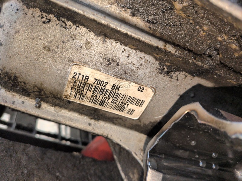 Recambio de caja cambios para ford transit connect (tc7) r2pa referencia OEM IAM 2T1R7002BH  