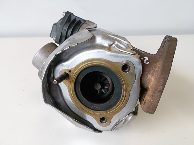 Recambio de turbocompresor para nissan x-trail (t32) r9m414 referencia OEM IAM 54389700018  