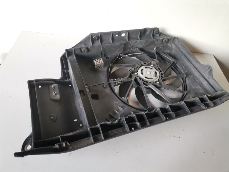 Recambio de electroventilador para peugeot 206 8hz referencia OEM IAM   