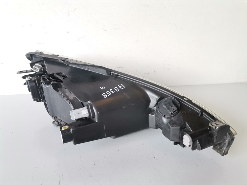 Recambio de faro derecho para peugeot 206 8hz referencia OEM IAM   