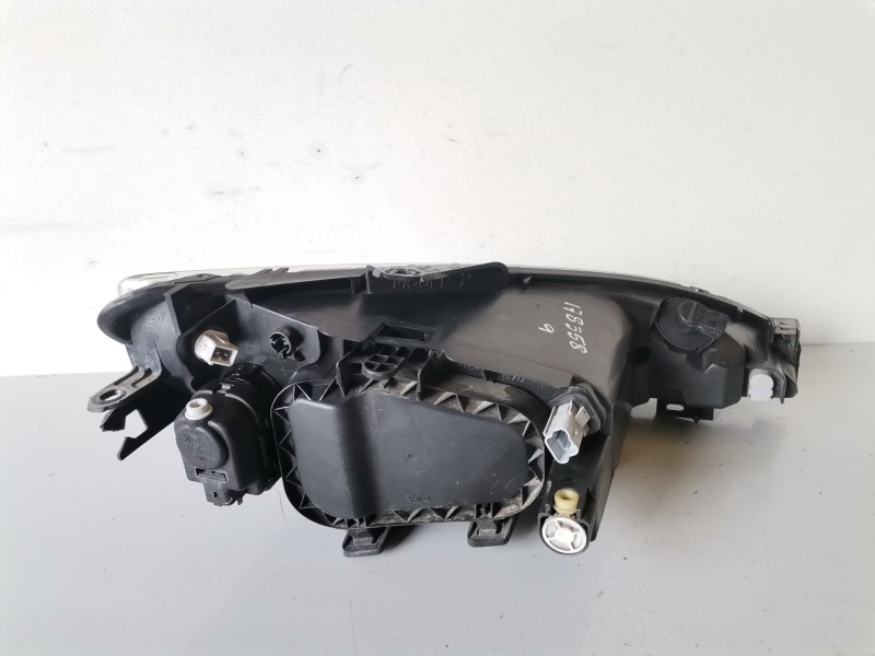 Recambio de faro derecho para peugeot 206 8hz referencia OEM IAM   