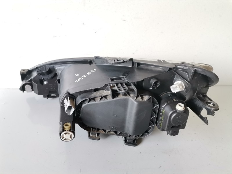 Recambio de faro izquierdo para peugeot 206 8hz referencia OEM IAM 9628666780  