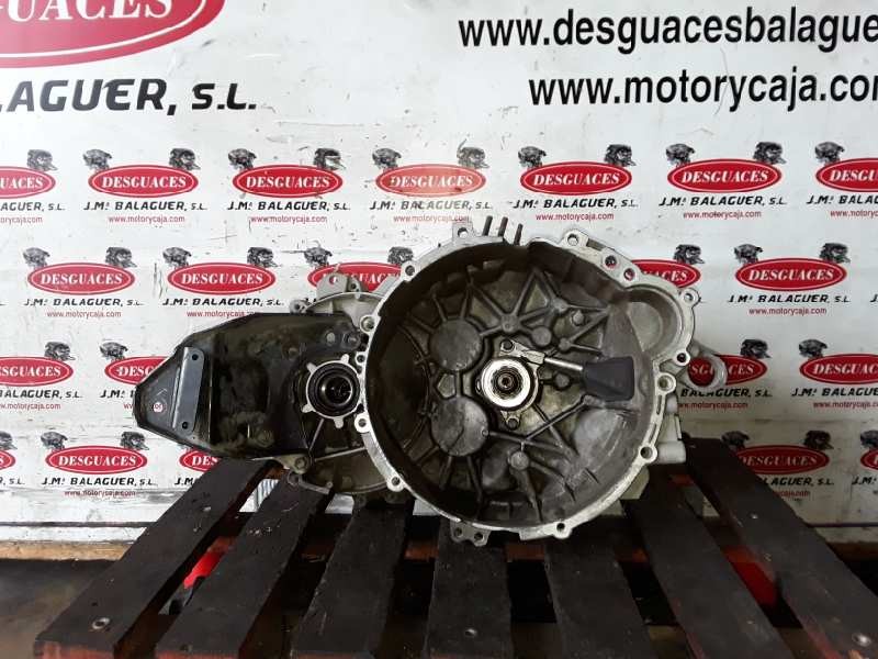 Recambio de caja cambios para volvo v40 familiar b4204t3 referencia OEM IAM P30616031/031M56HB  