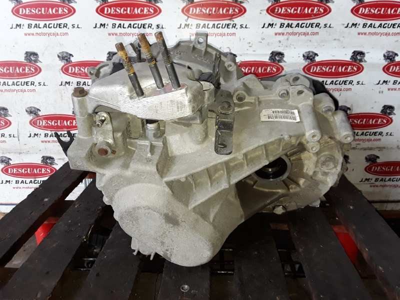 Recambio de caja cambios para volvo v40 familiar b4204t3 referencia OEM IAM P30616031/031M56HB  