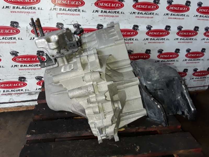 Recambio de caja cambios para volvo v40 familiar b4204t3 referencia OEM IAM P30616031/031M56HB  