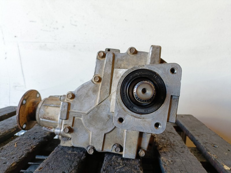 Recambio de caja transfer para hyundai santa fe (sm) d4ea referencia OEM IAM Y040300031  