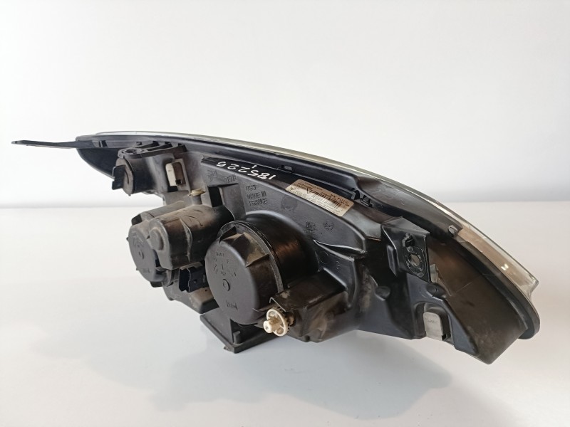 Recambio de faro izquierdo para citroen c5 berlina 4hx referencia OEM IAM 9644275380/89005273  