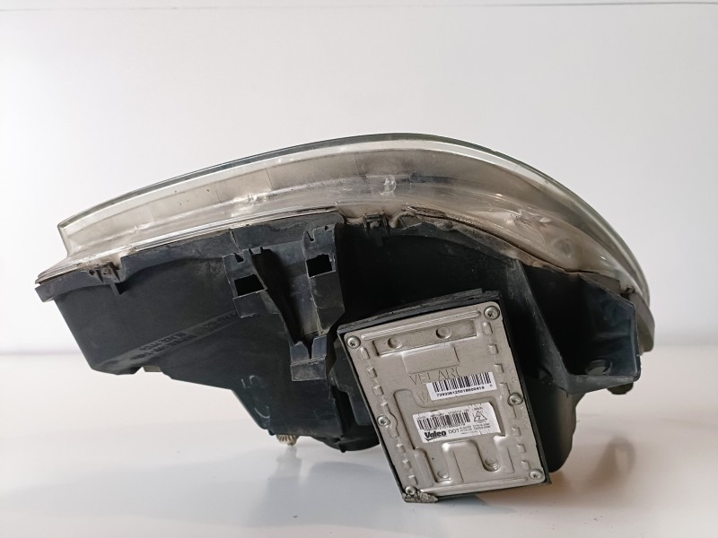 Recambio de faro izquierdo para citroen c5 berlina 4hx referencia OEM IAM 9644275380/89005273  