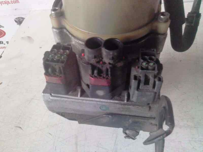 Recambio de bomba direccion para mazda 3 berlina (bk) referencia OEM IAM Q3T50375 / 995151011  