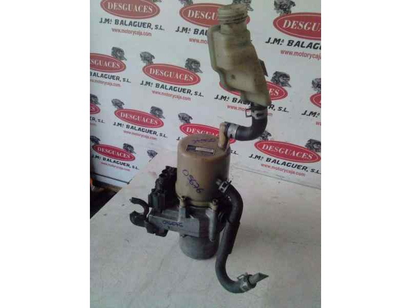 Recambio de bomba direccion para mazda 3 berlina (bk) referencia OEM IAM Q3T50375 / 995151011  
