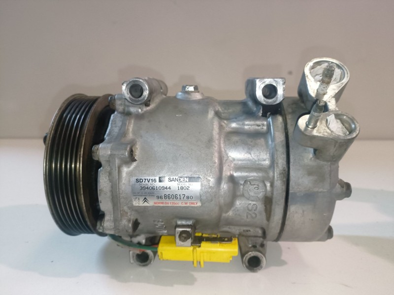 Recambio de compresor aire acondicionado para peugeot partner tepee 9hw referencia OEM IAM 9686061780  