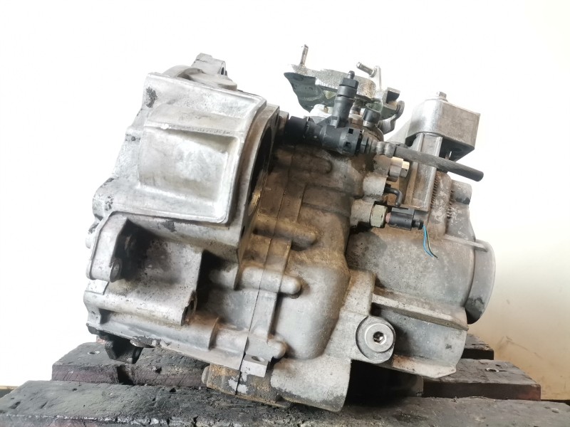 Recambio de caja cambios para volkswagen passat berlina (3c2) bkp referencia OEM IAM JLU  