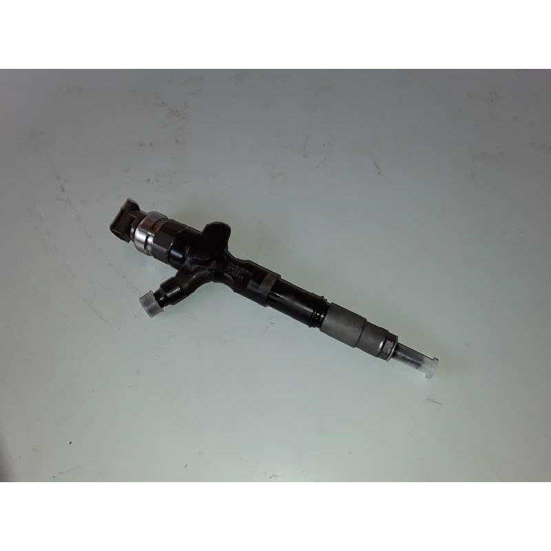 Recambio de inyector para toyota land cruiser (j12) referencia OEM IAM 2367030320  