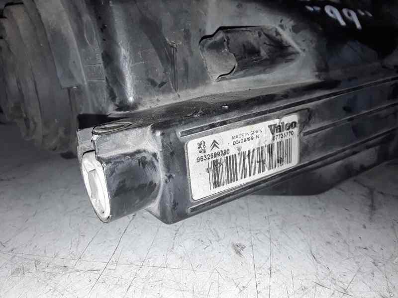 Recambio de faro izquierdo para peugeot 206 sw referencia OEM IAM 9632689380  