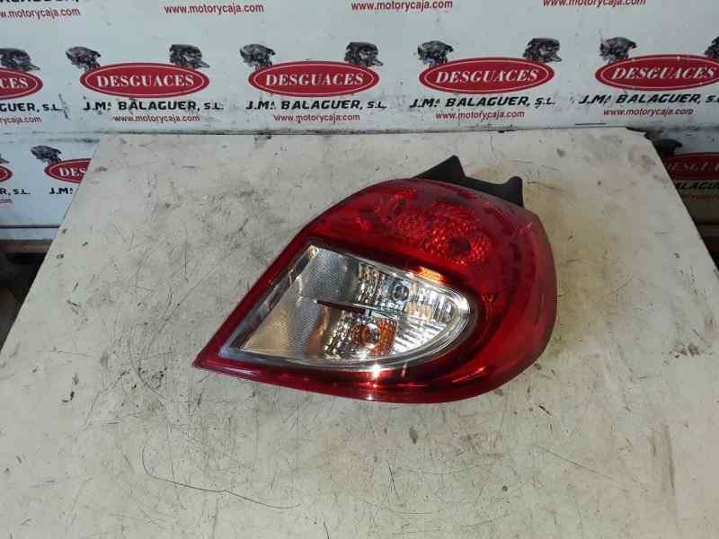 Recambio de piloto trasero derecho para renault clio iii referencia OEM IAM 8200886946  