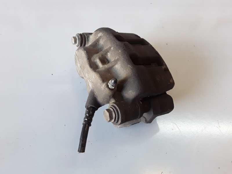 Recambio de pinza de freno delantera derecha para renault master ii fase 2 furgón g9u650 referencia OEM IAM   