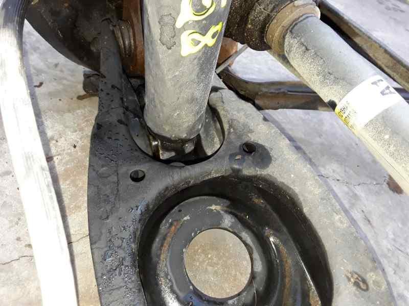 Recambio de amortiguador trasero izquierdo para ssangyong rodius referencia OEM IAM 4531021000 / T.M. D27DT  