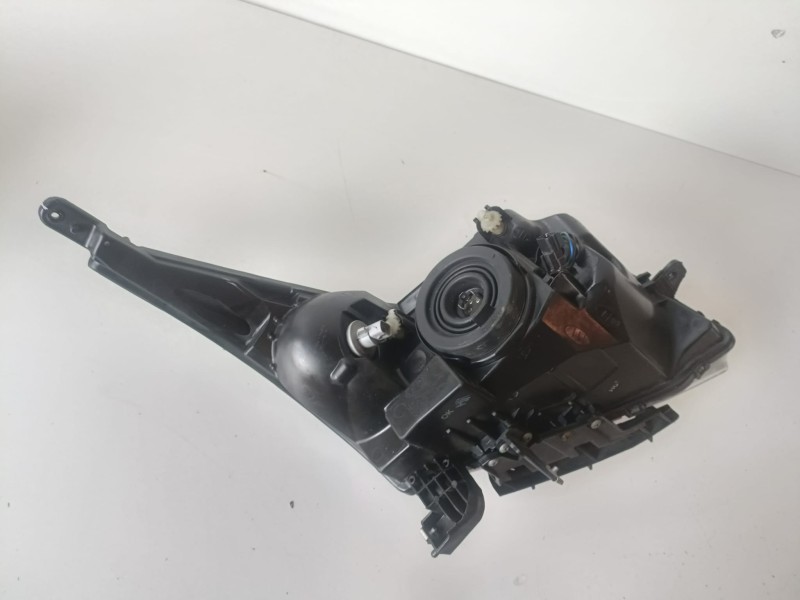 Recambio de faro izquierdo para chevrolet cruze z20s1 referencia OEM IAM   