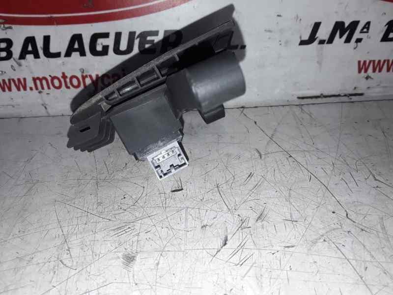 Recambio de mando elevalunas delantero derecho para audi q7 (4l) referencia OEM IAM   