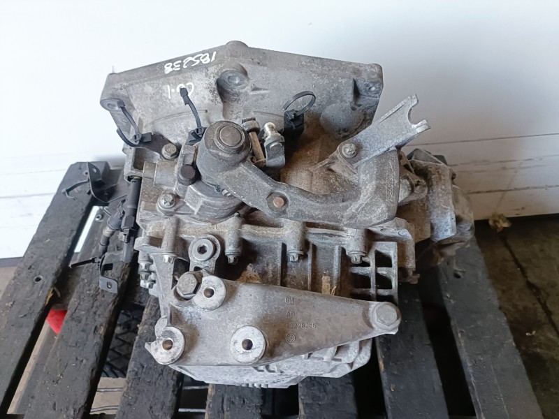 Recambio de caja cambios para opel insignia berlina a20dth referencia OEM IAM M320FAMB  