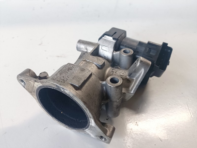 Recambio de valvula egr para volvo s40 berlina d4204t referencia OEM IAM 9656612380  