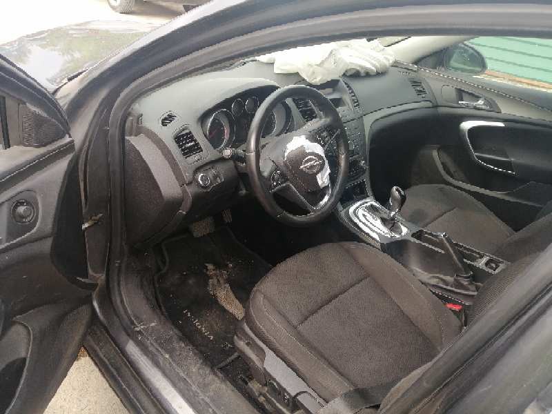 opel insignia berlina del año 2009