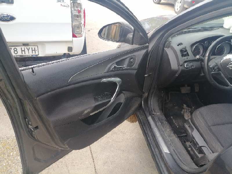 opel insignia berlina del año 2009