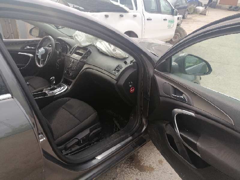 opel insignia berlina del año 2009