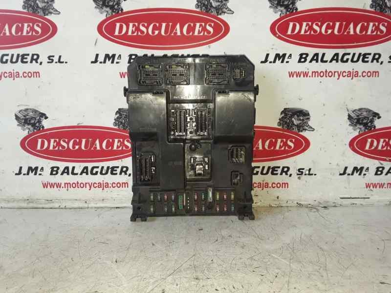 Recambio de caja reles / fusibles para peugeot 307 (s1)(04.2001) referencia OEM IAM BSIJ0300 / A12120 / 9651196880 / 9651197580 