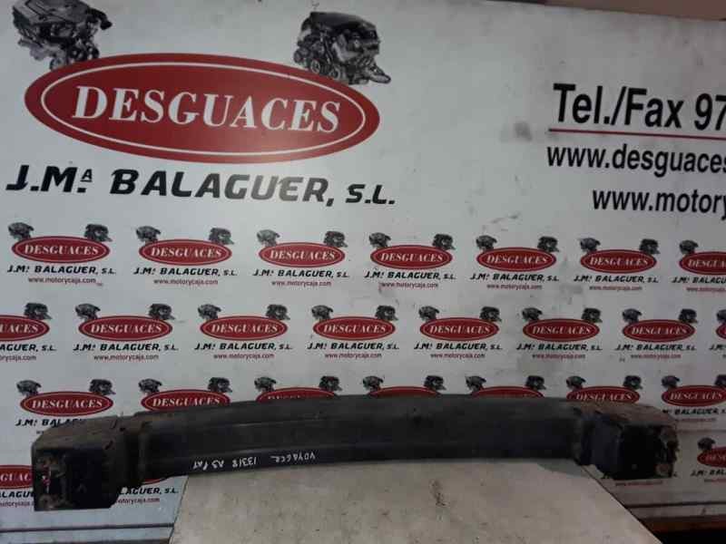 Recambio de refuerzo paragolpes delantero para chrysler voyager (rg) referencia OEM IAM   