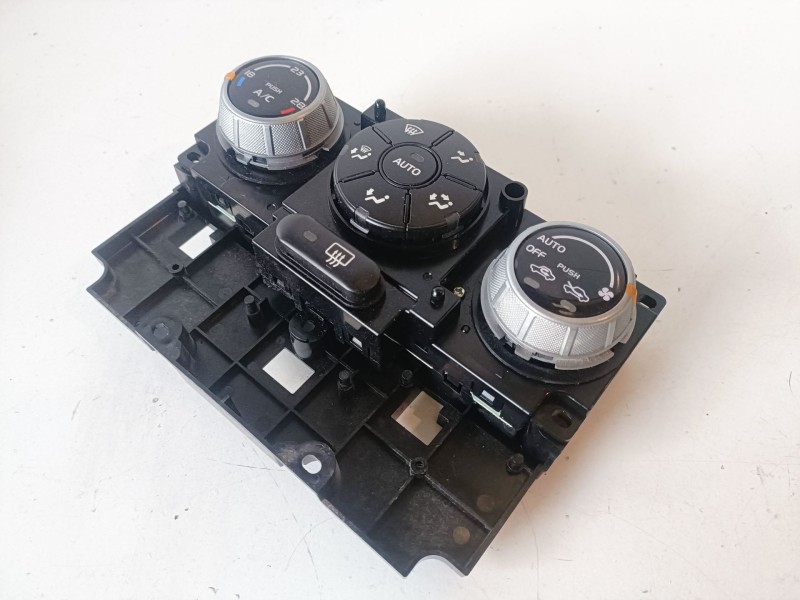 Recambio de mando climatizador para suzuki grand vitara (jb/jt) j20a referencia OEM IAM 3951065JD3  