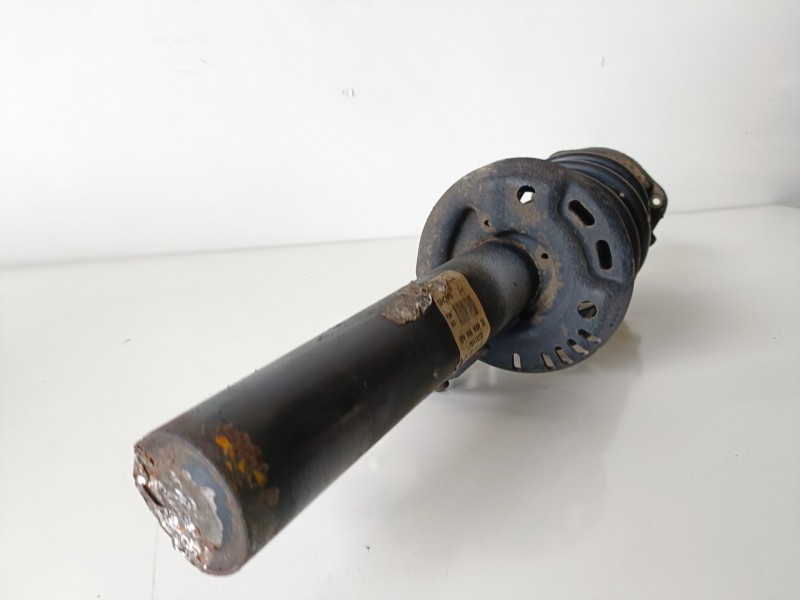 Recambio de amortiguador delantero derecho para seat leon (1p1) bkd referencia OEM IAM 1T0413031HE  
