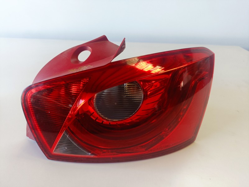 Recambio de piloto trasero izquierdo para seat ibiza berlina (6j5) bts referencia OEM IAM   