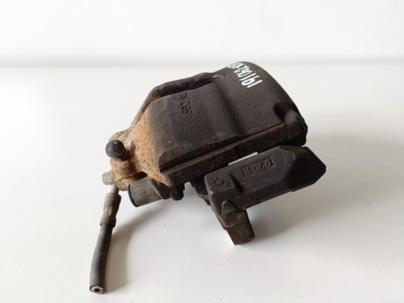 Recambio de pinza de freno delantera derecha para seat leon (1p1) bkd referencia OEM IAM   