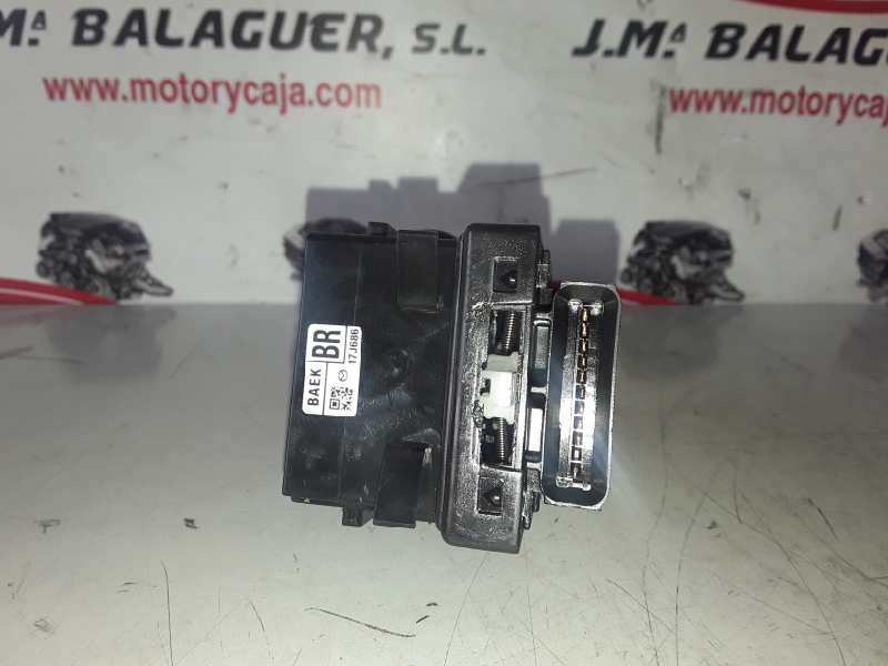 Recambio de mando luces para mazda 3 berlina / sedán (bm/bn) sh referencia OEM IAM 17J686 / 17J657  