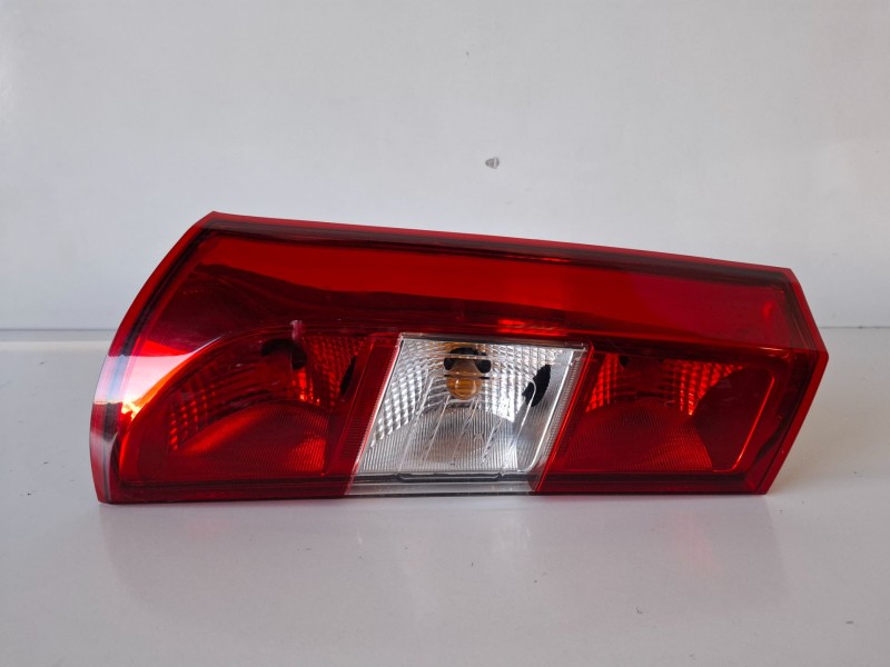 Recambio de piloto trasero izquierdo para dacia dokker k9k612 referencia OEM IAM   