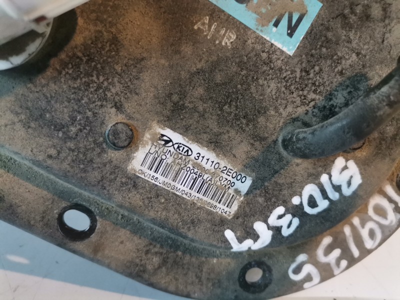 Recambio de aforador para hyundai tucson (jm) g4gc referencia OEM IAM 311102E000  