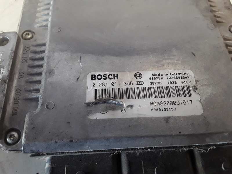 Recambio de centralita motor uce para renault trafic ii furgón referencia OEM IAM 0281011356 / 1039S02347 / HOM8200091517 / 8200