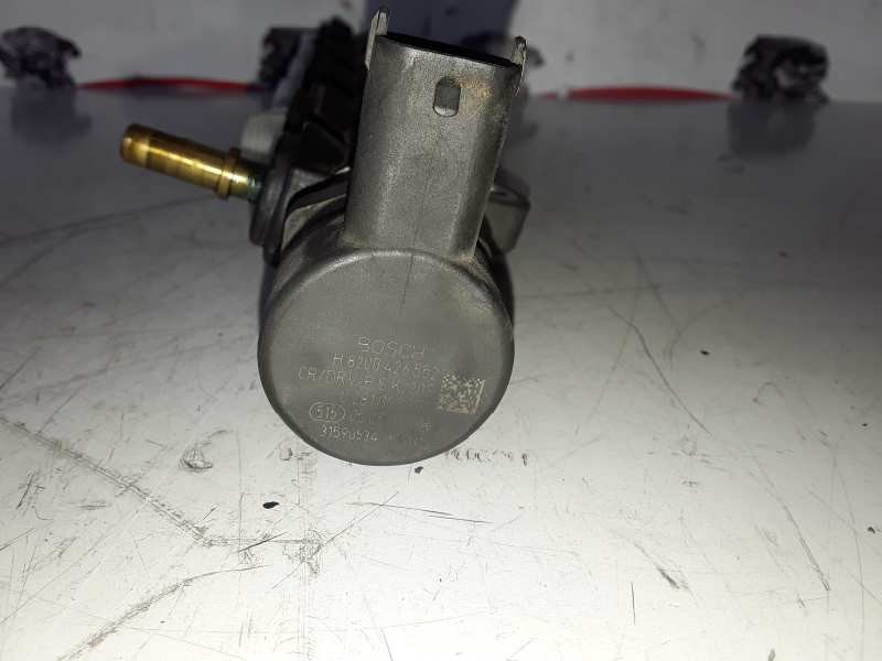 Recambio de rampa inyectora para renault megane ii berlina 3p m9r700 referencia OEM IAM 0445214153 / 8200661279A / H8200426550  