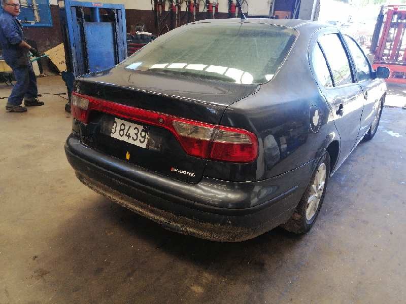 seat toledo (1m2) del año 2000