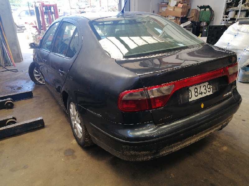 seat toledo (1m2) del año 2000
