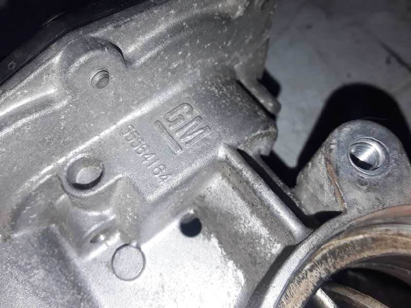 Recambio de caja mariposa para opel insignia berlina a20dth referencia OEM IAM 55564164 / 50329302  