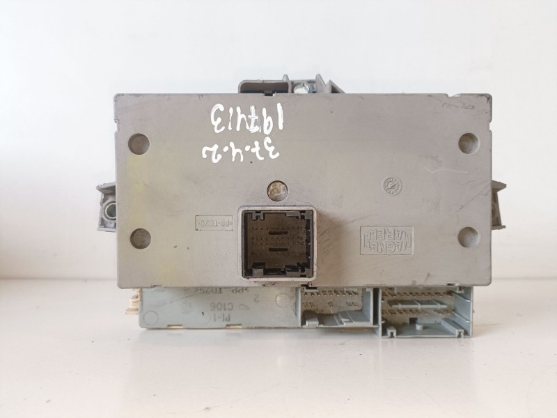 Recambio de caja reles / fusibles para peugeot boxer (333/335) furgón techo elevado bat.3450mm f1ce0481d referencia OEM IAM   