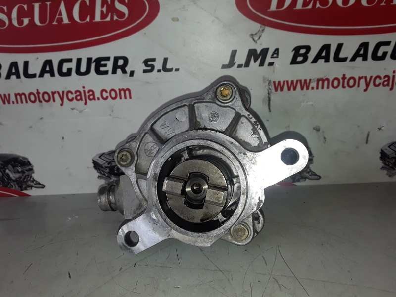 Recambio de depresor freno / bomba vacio para renault trafic ii furgón referencia OEM IAM VAPEC 19 / 8200102535  