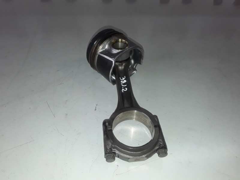 Recambio de piston para skoda superb combi (3v5) crlb referencia OEM IAM A1/E82/04LA  