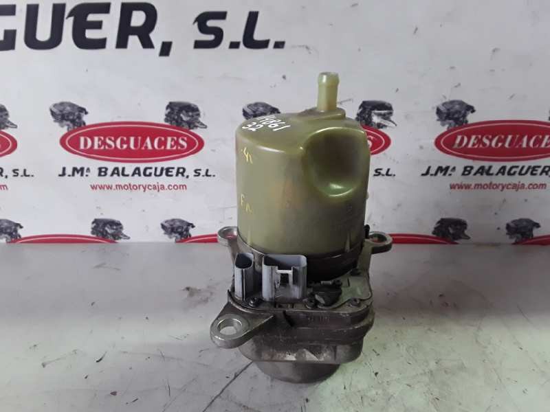 Recambio de bomba direccion para volvo v50 familiar referencia OEM IAM 4N513K514DL  