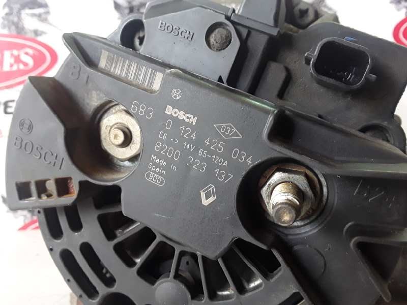 Recambio de alternador para renault clio iii k4j780 referencia OEM IAM 0124425034 / 8200323137 / 120A  