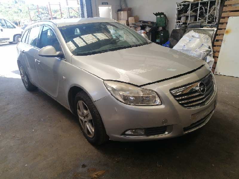 opel insignia berlina del año 2009