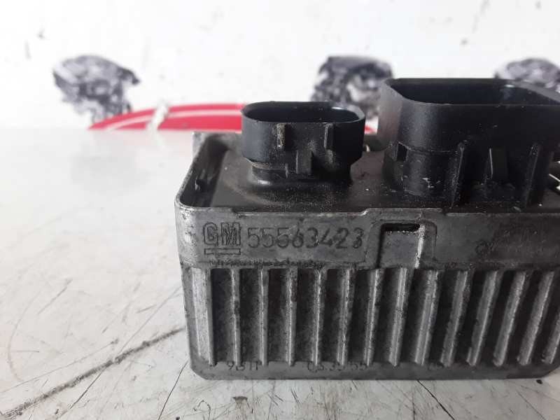Recambio de caja precalentamiento para opel insignia berlina a20dth referencia OEM IAM 55563423  