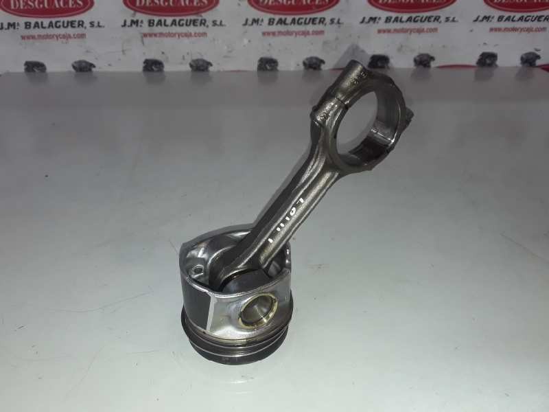 Recambio de piston para skoda superb combi (3v5) crlb referencia OEM IAM A1/E82/04LA  